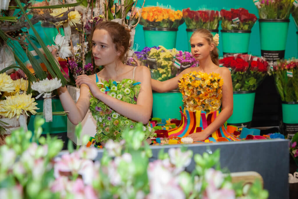 Terugblik op bloemenbeurs Flowers Expo Moskou in de afgelopen jaren. Vooruitkijken. Markt voor bloemen in Rusland.
